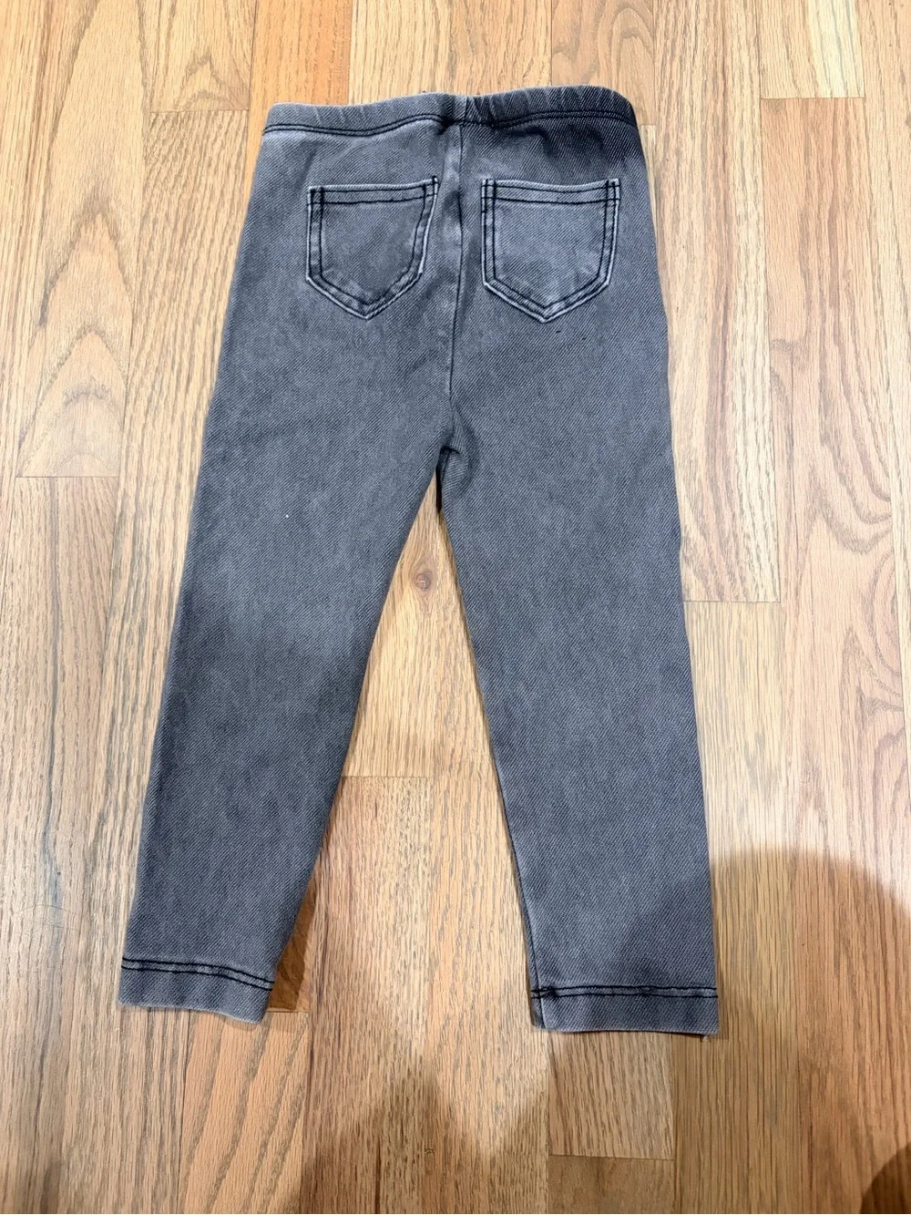 Old Navy toddler girl gray jeggings with back pockets